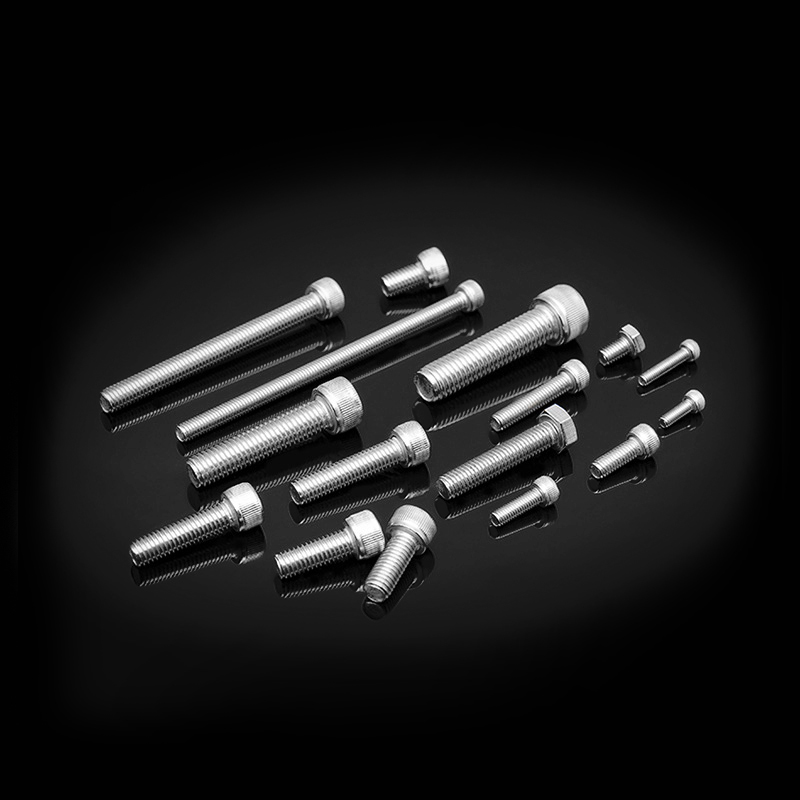 Šrouby s vnitřním šestihranem DIN 912 z nerezové oceli