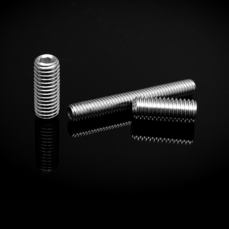 DIN 913 Šrouby s vnitřním šestihranem z nerezové oceli s plochým hrotem